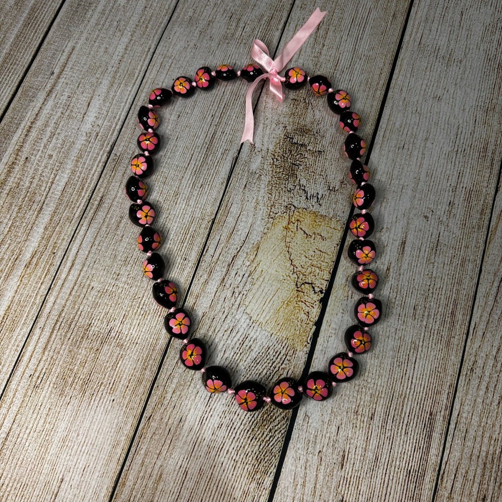 Pink and Yellow Hibiscus Kukui Nut Lei Necklace NWOT